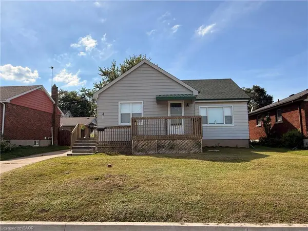 4 Conlon Crescent