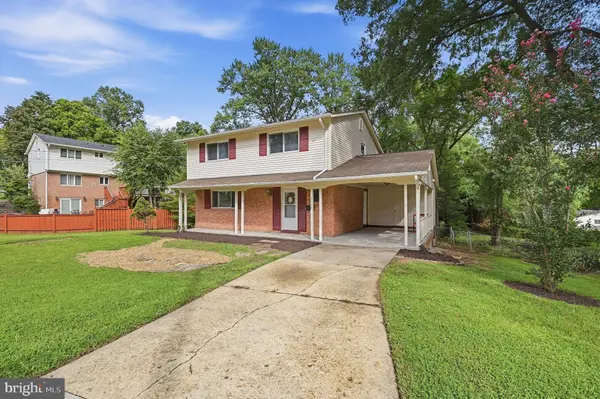 8608 PARLIAMENT DR, Springfield, VA 22151
