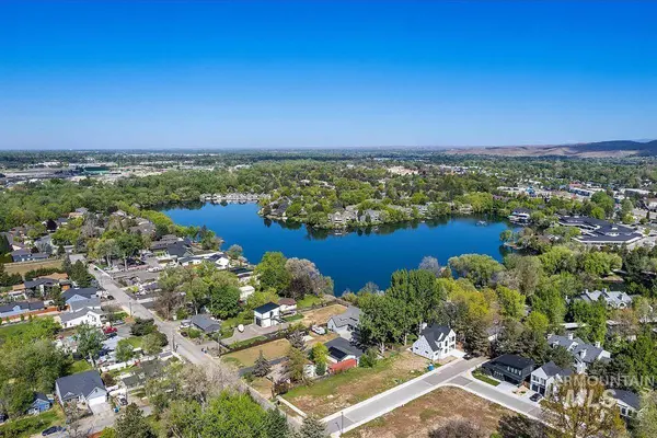 3019 N Water Run Ln, Boise, ID 83703