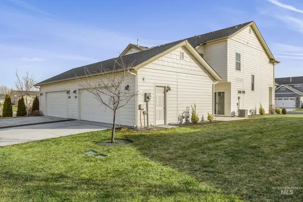 1127 N World Cup Ln, Eagle, ID 83616-6189