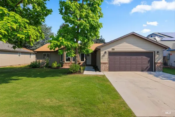 680 W Applegate St, Meridian, ID 83642