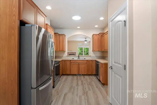 9207 W Steve St, Boise, ID 83714