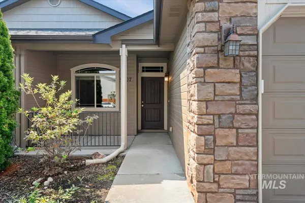 9207 W Steve St, Boise, ID 83714