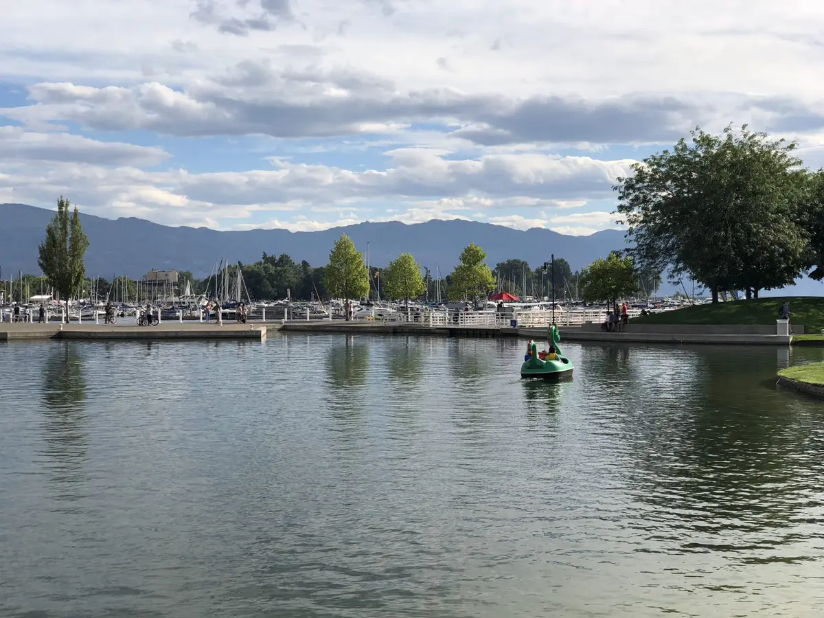downtown-kelowna-scaled