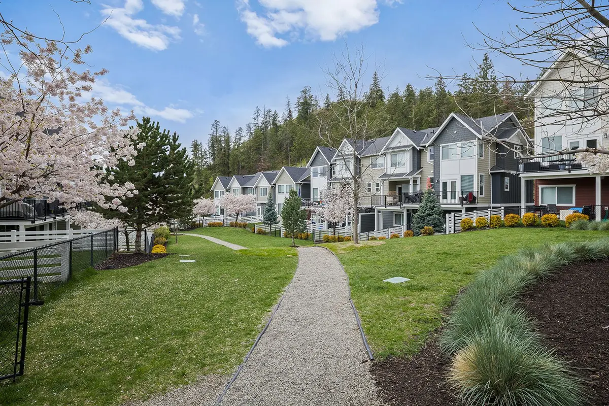 24 - 2490 Tuscany Drive Updates-12