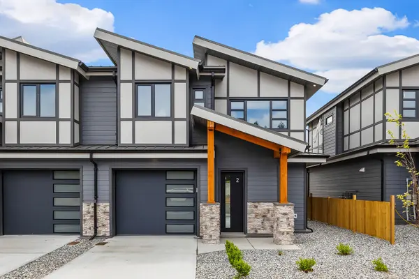 The Hills - Townhomes in Glenrosa
