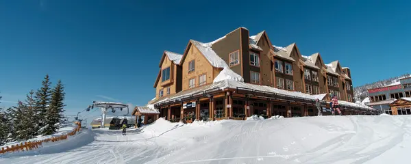 Winter-Accom-CBW-Exterior-1-2000x800px