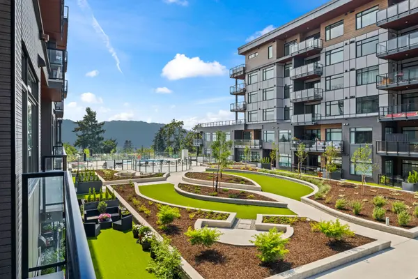 201 - 2780 Olalla Road-19