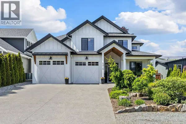 2418 Crestview Road, West Kelowna, BC V1Z1Z2