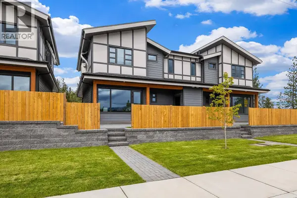 3210 Salmon RD #6, West Kelowna, BC V4T1A7