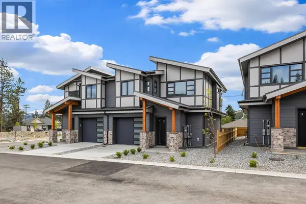 3210 Salmon RD #6, West Kelowna, BC V4T1A7