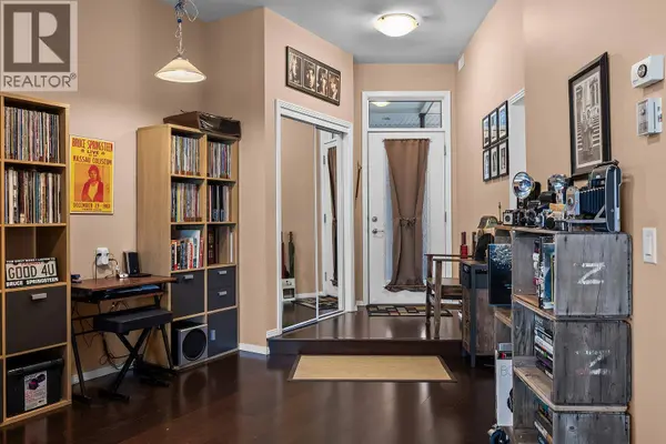 1327 St Paul ST #109, Kelowna, BC V1Y2E2