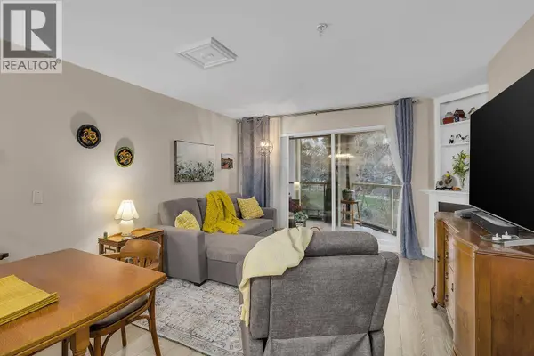 1965 Pandosy ST #103, Kelowna, BC V1Y1R9