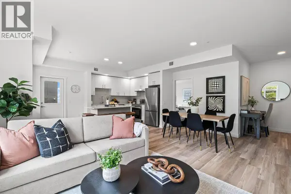 1057 Frost RD #318, Kelowna, BC V1W0G7