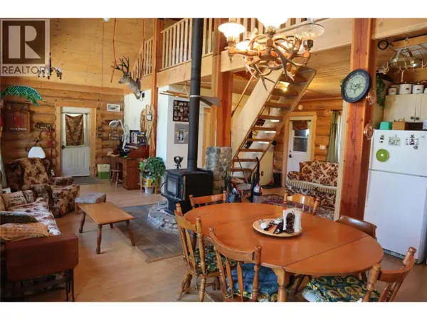 Cabin #20 Hatheume Lake Resort Lot# 5835, Peachland, BC V1V1V1
