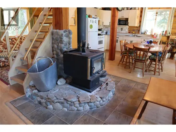 Cabin #20 Hatheume Lake Resort Lot# 5835, Peachland, BC V1V1V1