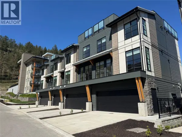 1455 Cara Glen CT #132, Kelowna, BC V1V3B8