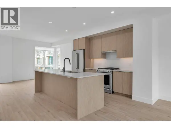 1455 Cara Glen CT #132, Kelowna, BC V1V3B8