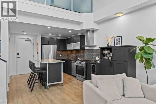 700 Martin AVE #407, Kelowna, BC V1Y6V3