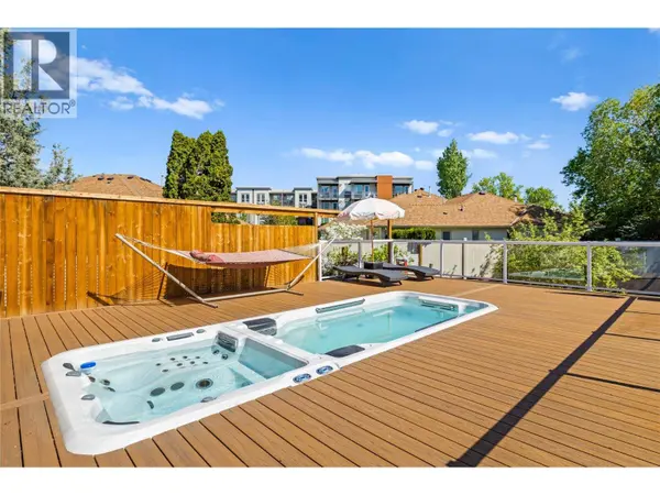 624 Armour Crescent, Kelowna, BC V1W1A5