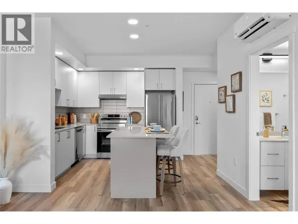 1111 Frost RD #403, Kelowna, BC V1W0G8