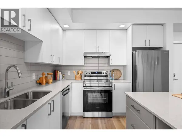 1111 Frost RD #403, Kelowna, BC V1W0G8