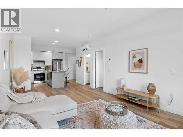 1111 Frost RD #403, Kelowna, BC V1W0G8