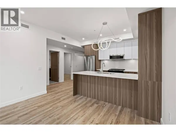 630 Boynton PL #305, Kelowna, BC V1V3B8