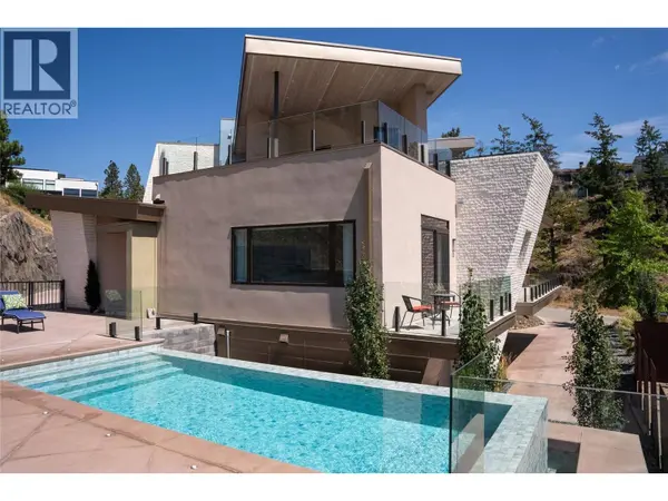 732 Highpointe Place, Kelowna, BC V1V2Y3