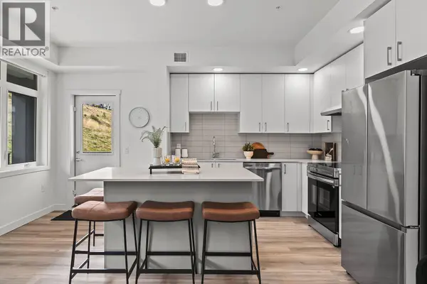 1057 Frost RD #118, Kelowna, BC V1W0G7
