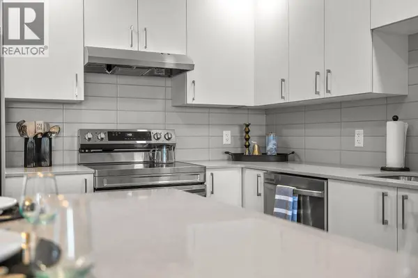 1057 Frost RD #412, Kelowna, BC V1W0G7