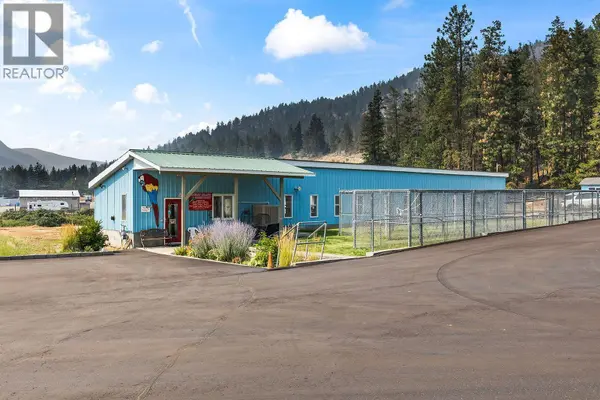 5090 MacKinnon Road, Peachland, BC V0H1X0