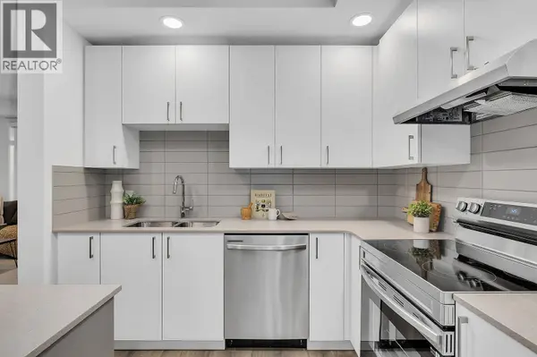 1111 Frost RD #301, Kelowna, BC V1W0G8