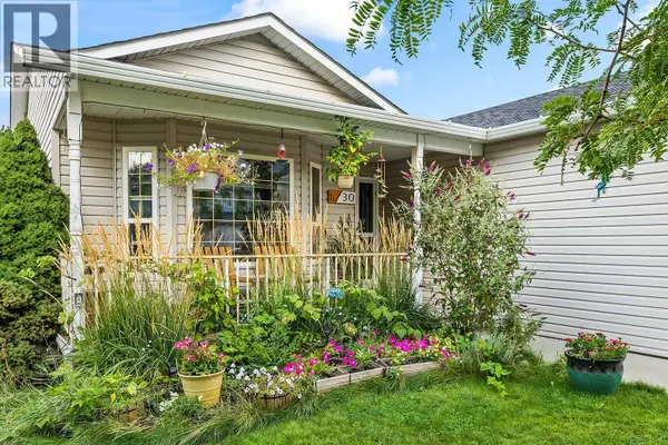 6100 Old Vernon RD #30, Kelowna, BC V1X7T8
