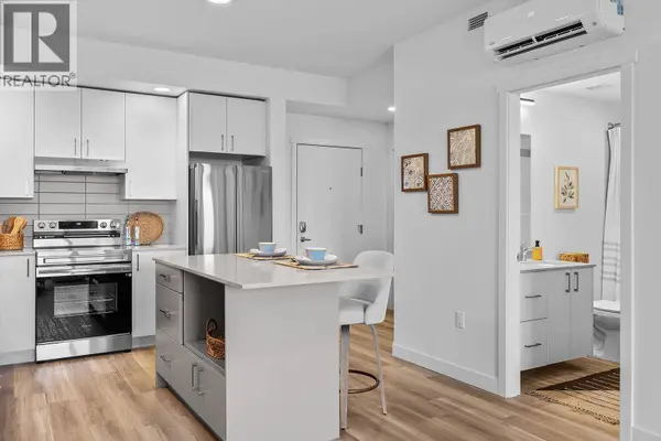 1111 Frost RD #403, Kelowna, BC V1W0G8