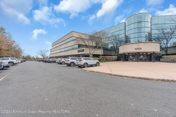 1433 Hooper Avenue #Unit 129, Toms River, NJ 08753