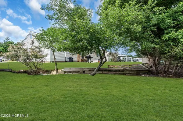 128 Westport Drive, Toms River, NJ 08757