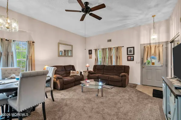 508 Petunia Lane N, Whiting, NJ 08759