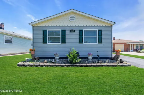 1017 Camino Real Court, Toms River, NJ 08757