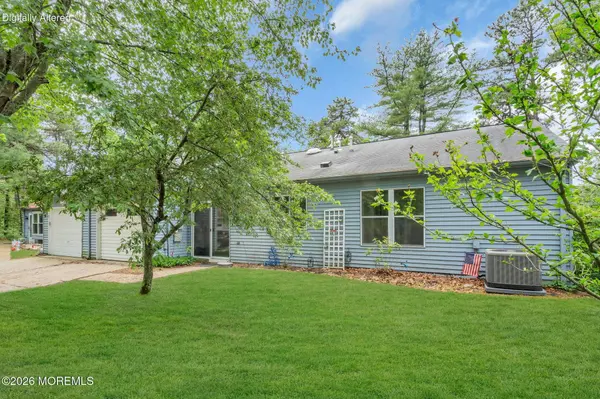 846 Winchester Court, Manchester, NJ 08759