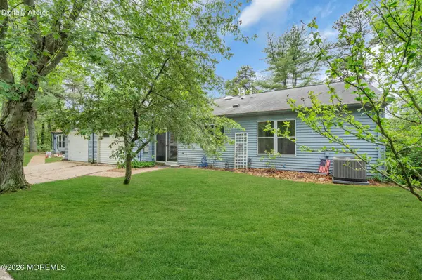 846 Winchester Court, Manchester, NJ 08759