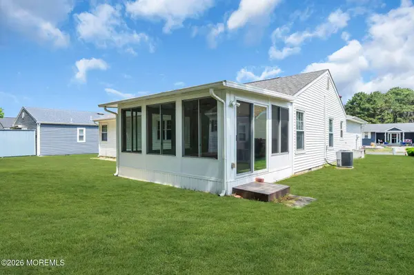 124 Pulaski Boulevard, Toms River, NJ 08757