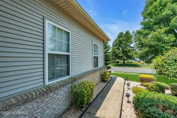 14 Vecchio Road, Manchester, NJ 08759