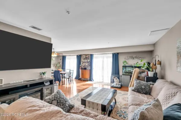 4303 Norma Place #4303, Toms River, NJ 08755