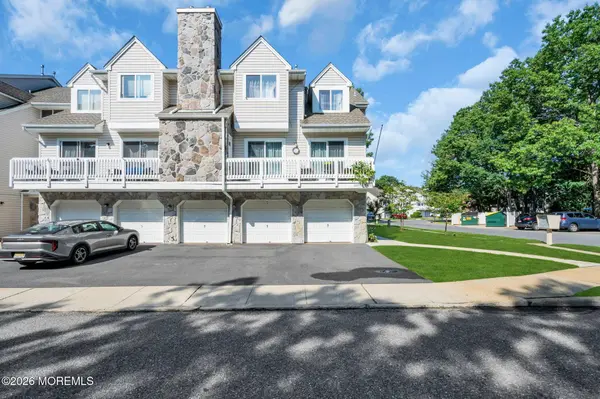 4303 Norma Place #4303, Toms River, NJ 08755