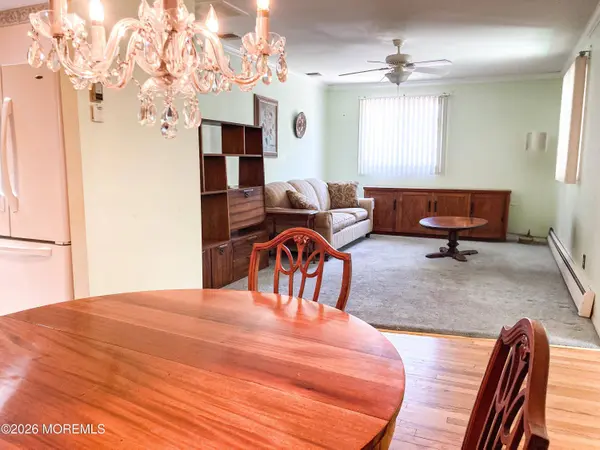 18 Blue Jay Street, Manchester, NJ 08759