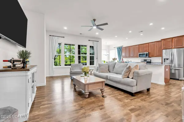 3 Raccoon Lane, Barnegat, NJ 08005