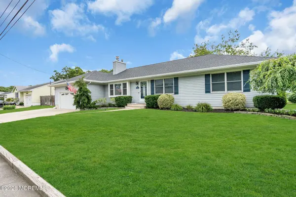 633 Spray Avenue, Beachwood, NJ 08722