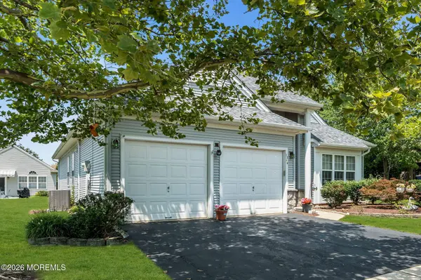 12 Medici Drive, Manchester, NJ 08759