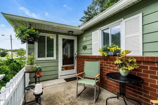 37 Pheasant Street #A, Manchester, NJ 08759